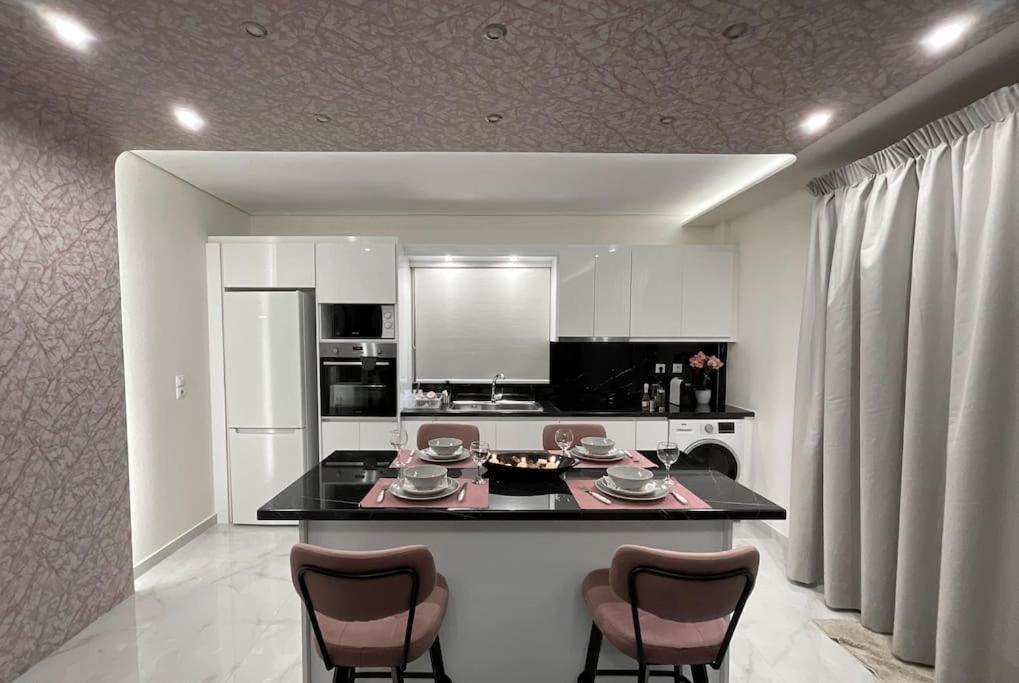 Seafront Luxury Apartment Amfilochia Exterior photo